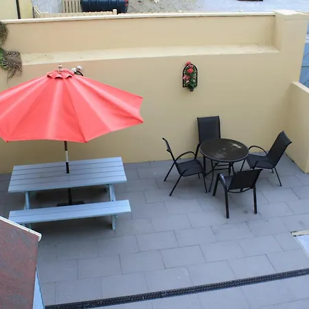 3 Fair Hill House Centrally Located With Parking And Wifi Sleeps 6 Killarney