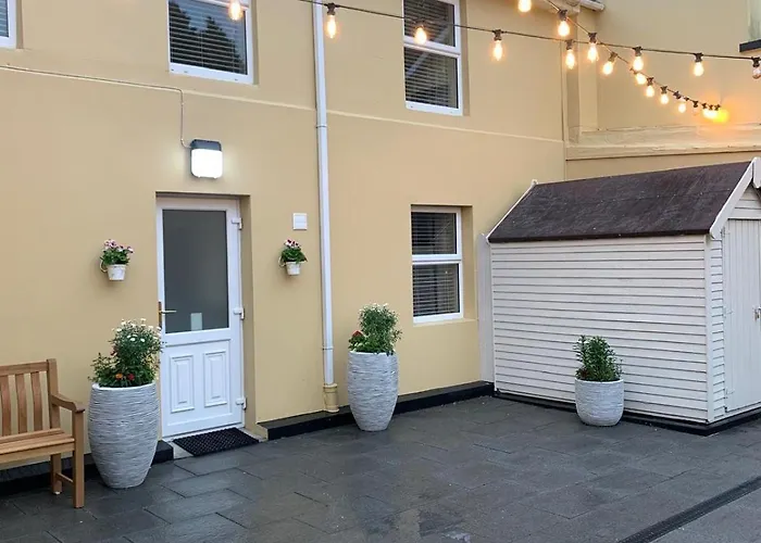 3 Fair Hill - Luxury 2 Bedroom - Town Centre -free Parking Wi-fi