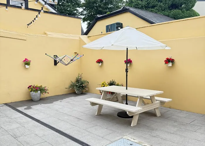 3 Fair Hill - Luxury 2 Bedroom - Town Centre -free Parking Wi-fi Cill Airne