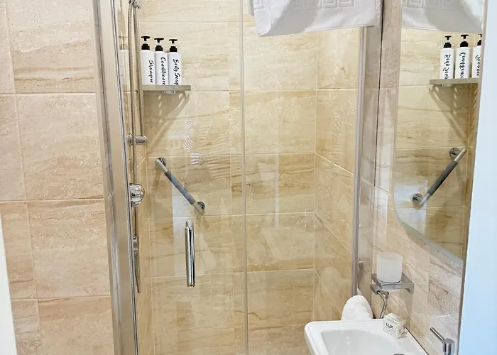 3 Fair Hill - Luxury 2 Bedroom - Town Centre -free Parking Wi-fi Killarney